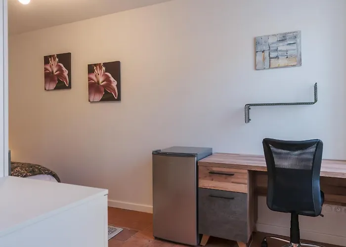 アパート La Parerie